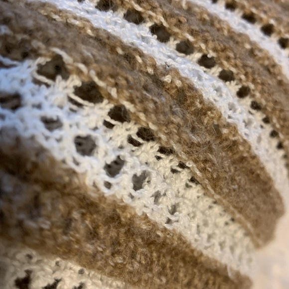 CeCe top - Picture 4 of 4